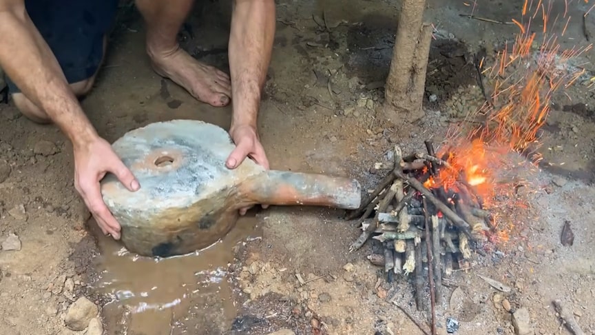 Primitivní vodní měchy, které používají vodu místo kůže